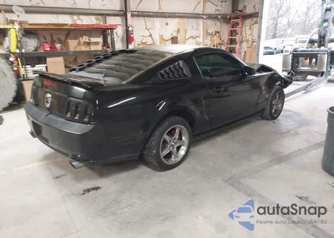 2007 Ford Mustang Gt Deluxe/Gt Premium из США, поврежденный, VIN 1ZVFT82H175197578